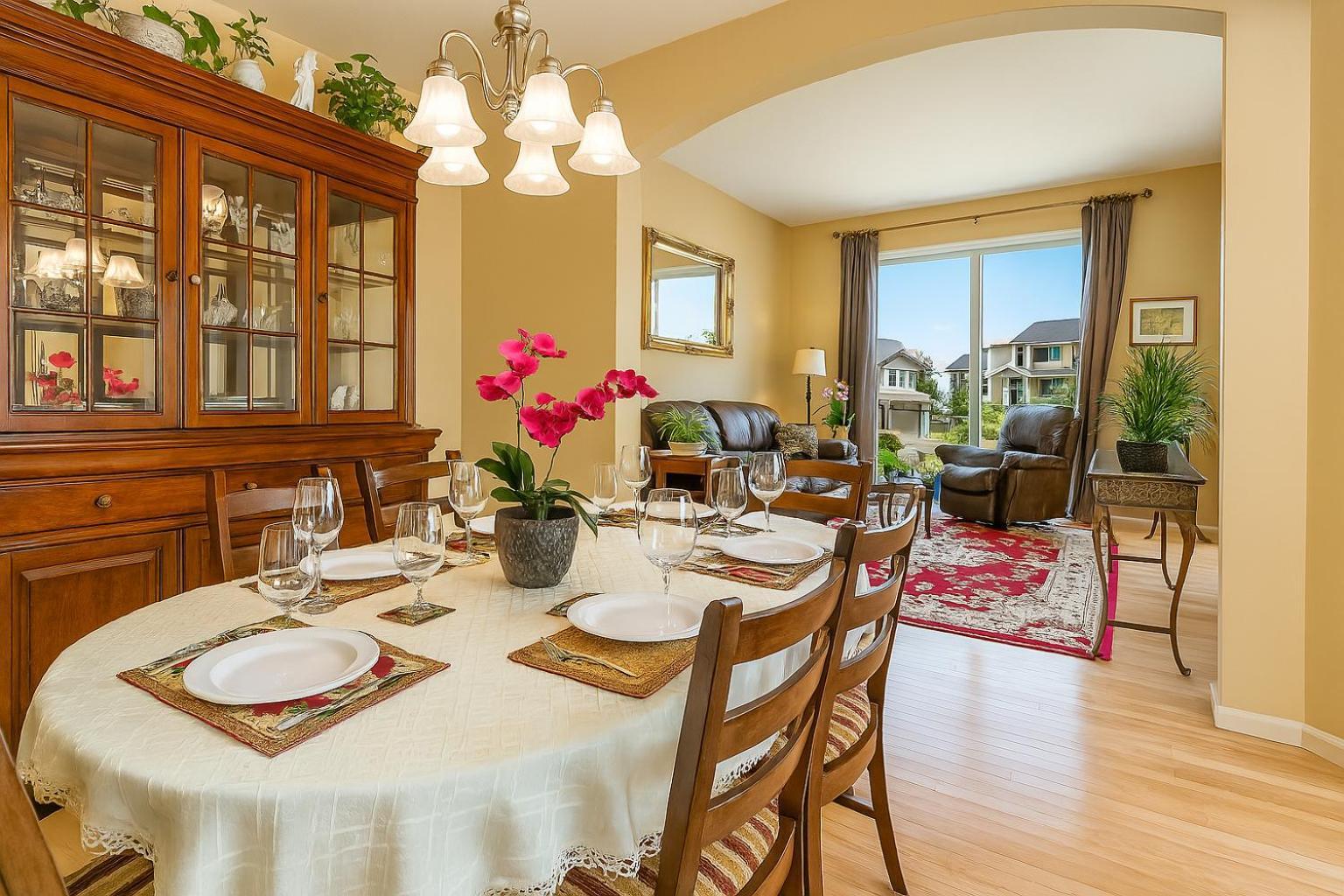 Serenity Retreat: Four-bedroom Oasis Near Seattle Holiday home *